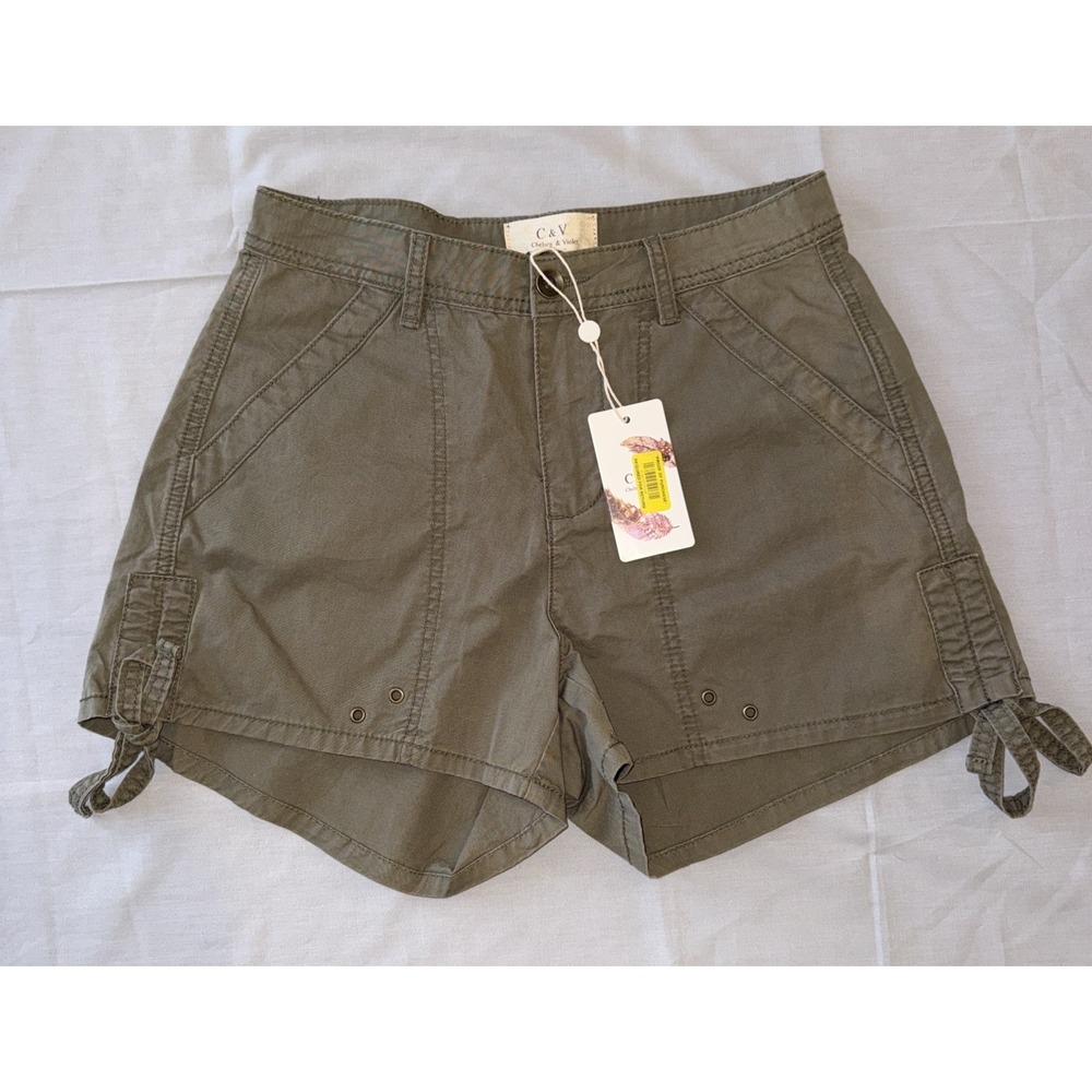 NWT Chelsea Violet Green Shorts Women's Size Small Utility Lace Back Pockets